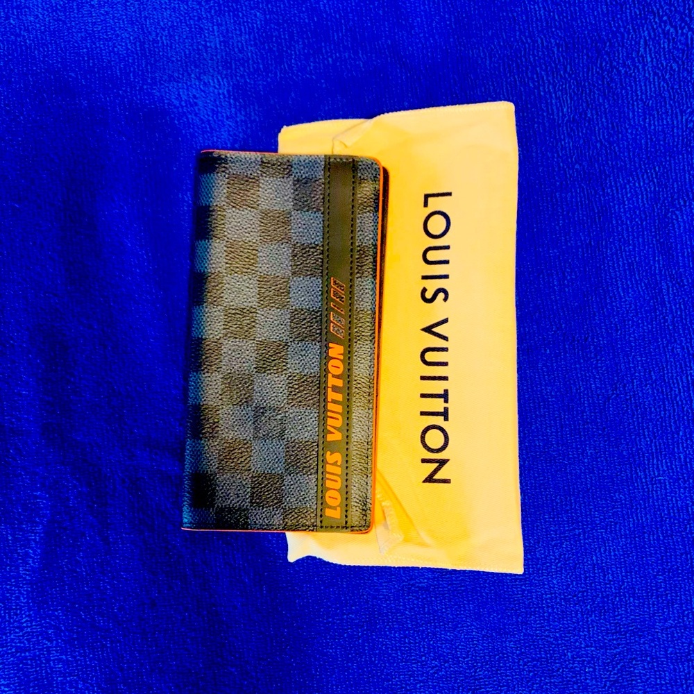 Louis Vuitton wallet brand new